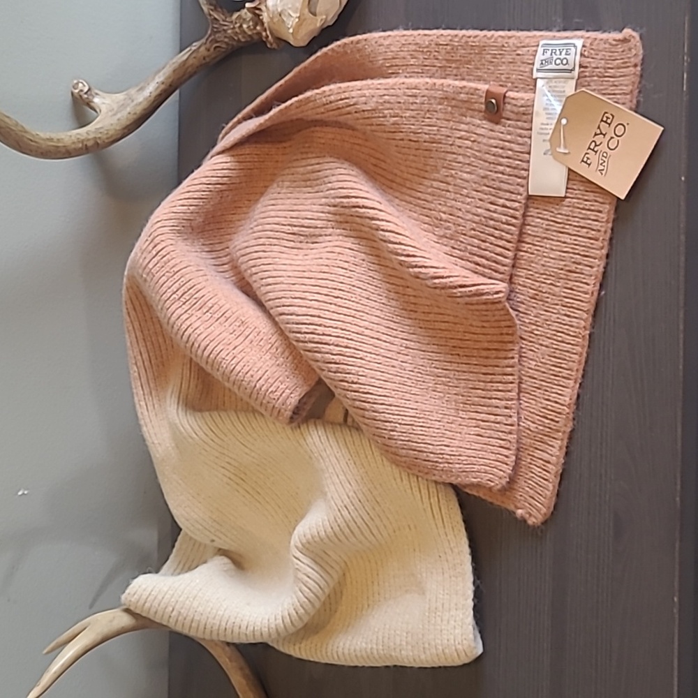 Frye and Co scarf